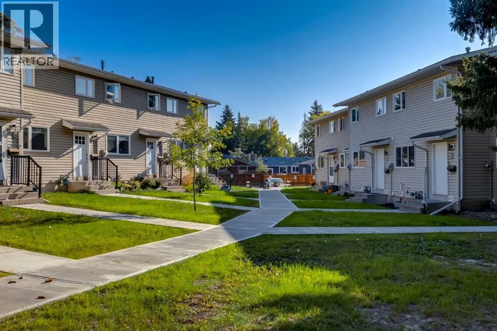 4, 1111 Canterbury Drive SW