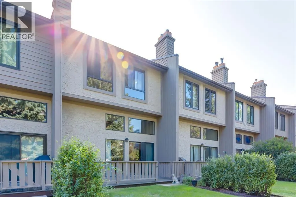 20 Point Mckay Court NW