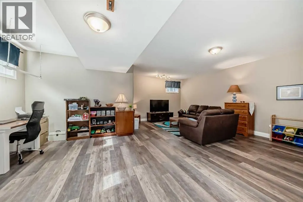 71 Adams Close