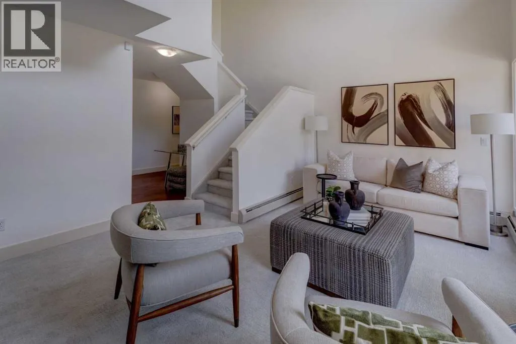 8, 226 Village Terrace SW