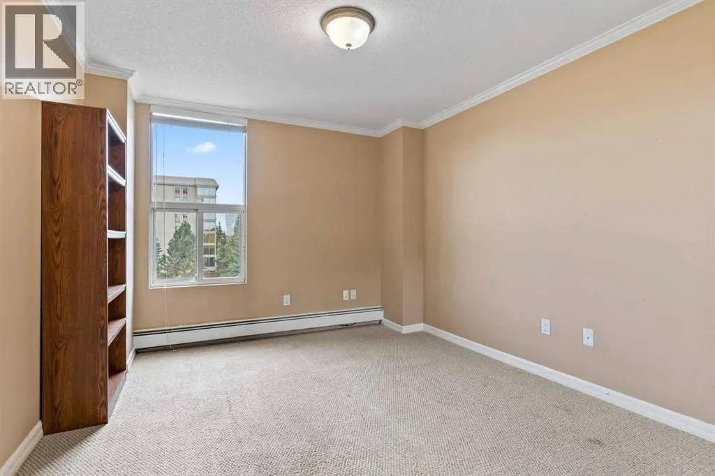 406, 4555 Varsity Lane NW