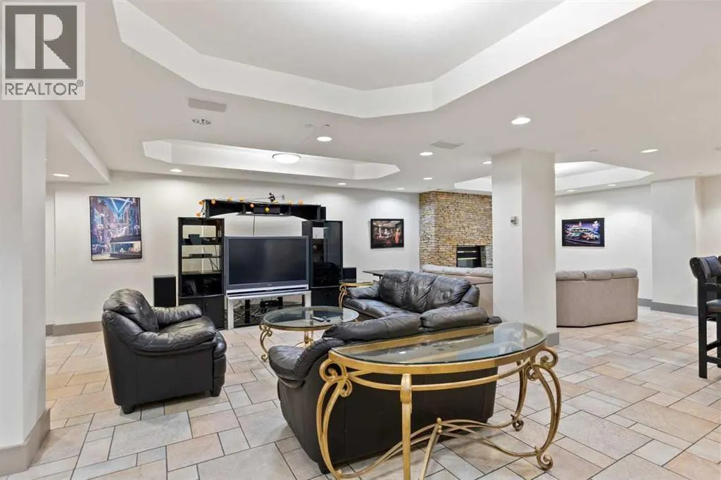 406, 4555 Varsity Lane NW