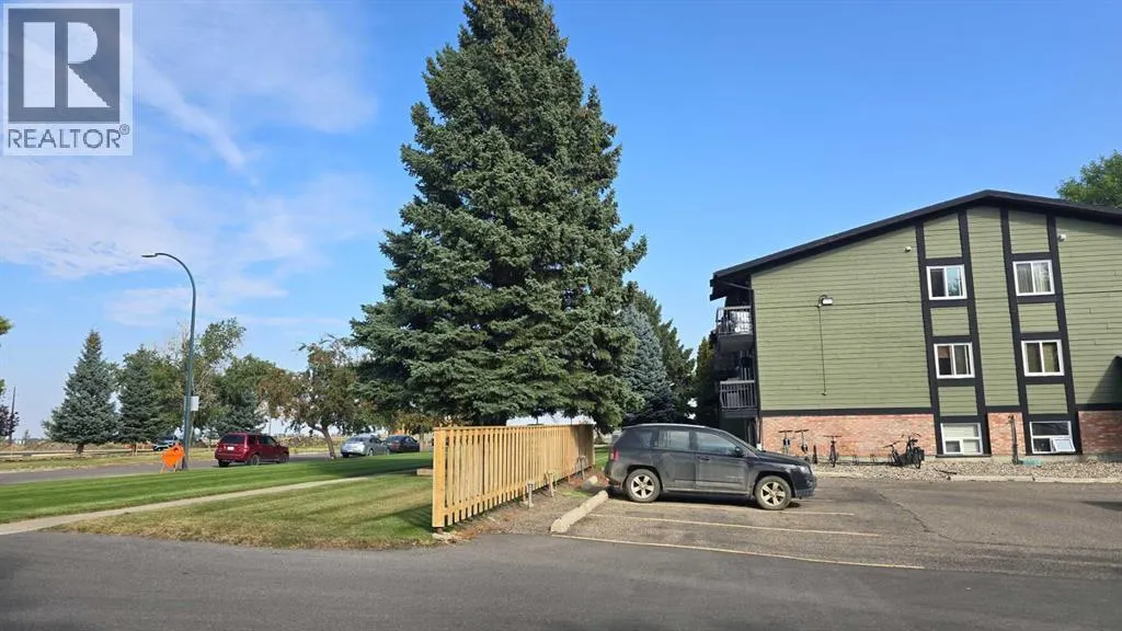 208, 4200 Forestry Avenue S
