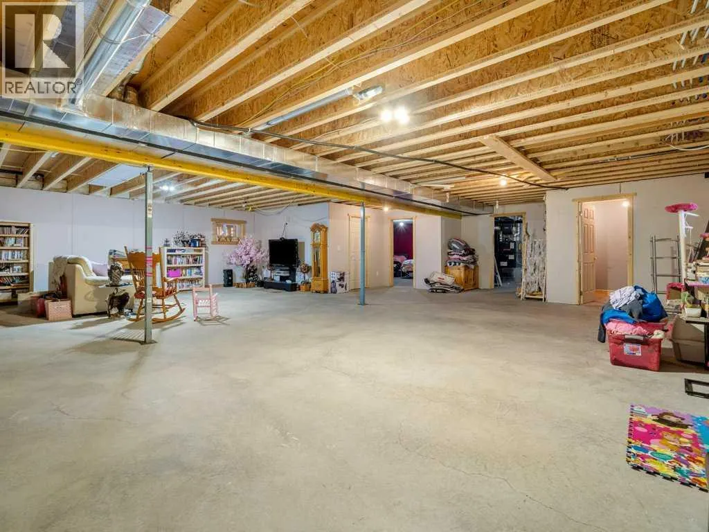51 N 2 Street E