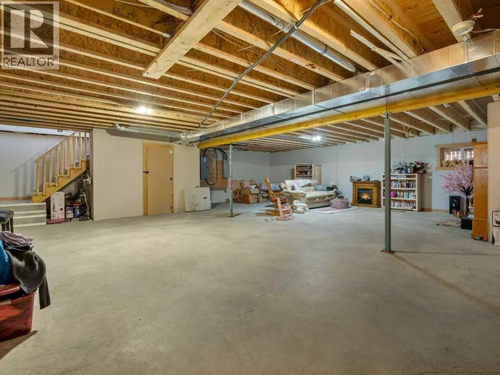 51 N 2 Street E