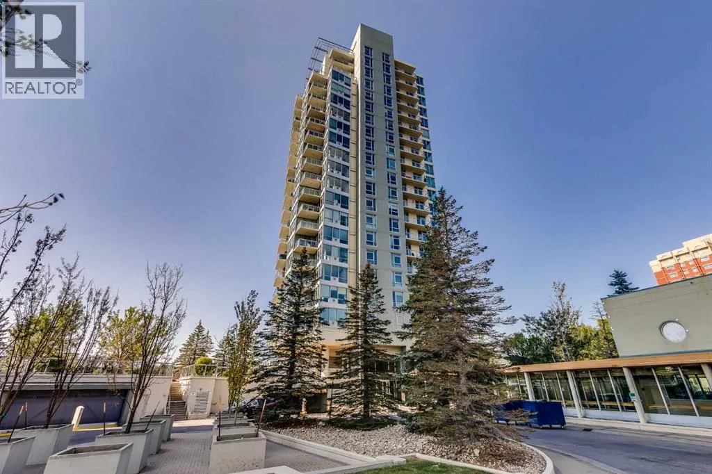 2001, 55 Spruce Place SW