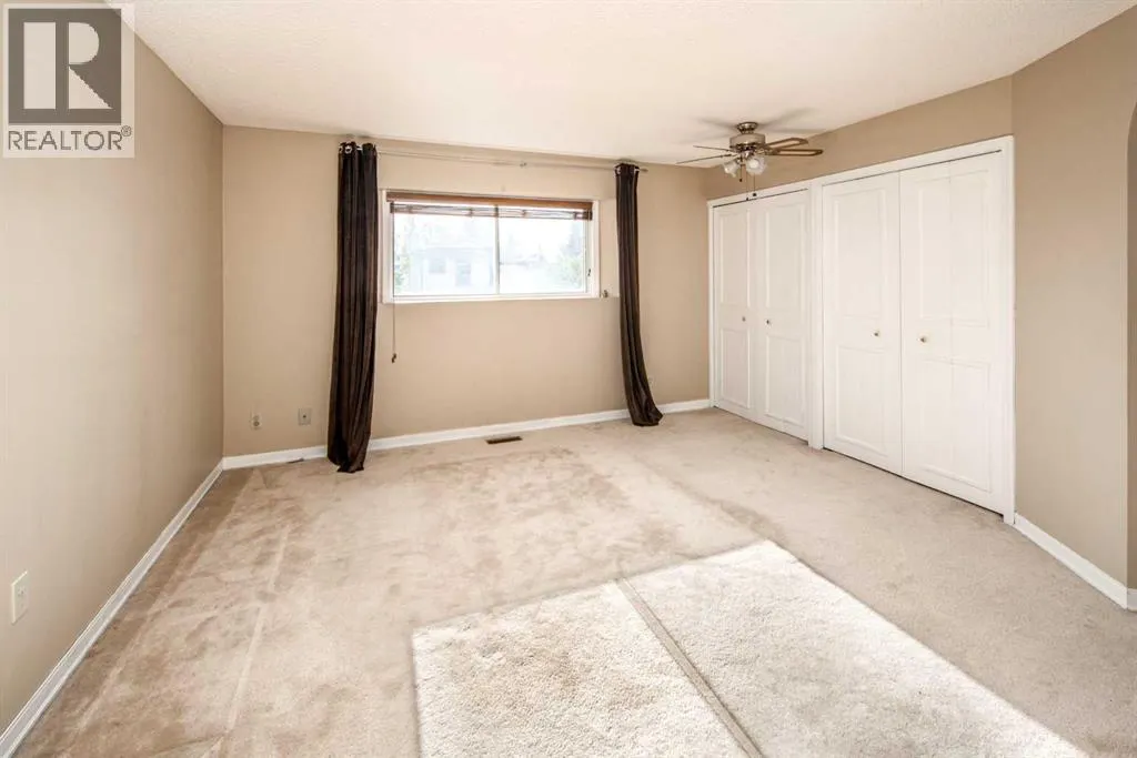 16 Sunhaven Way SE