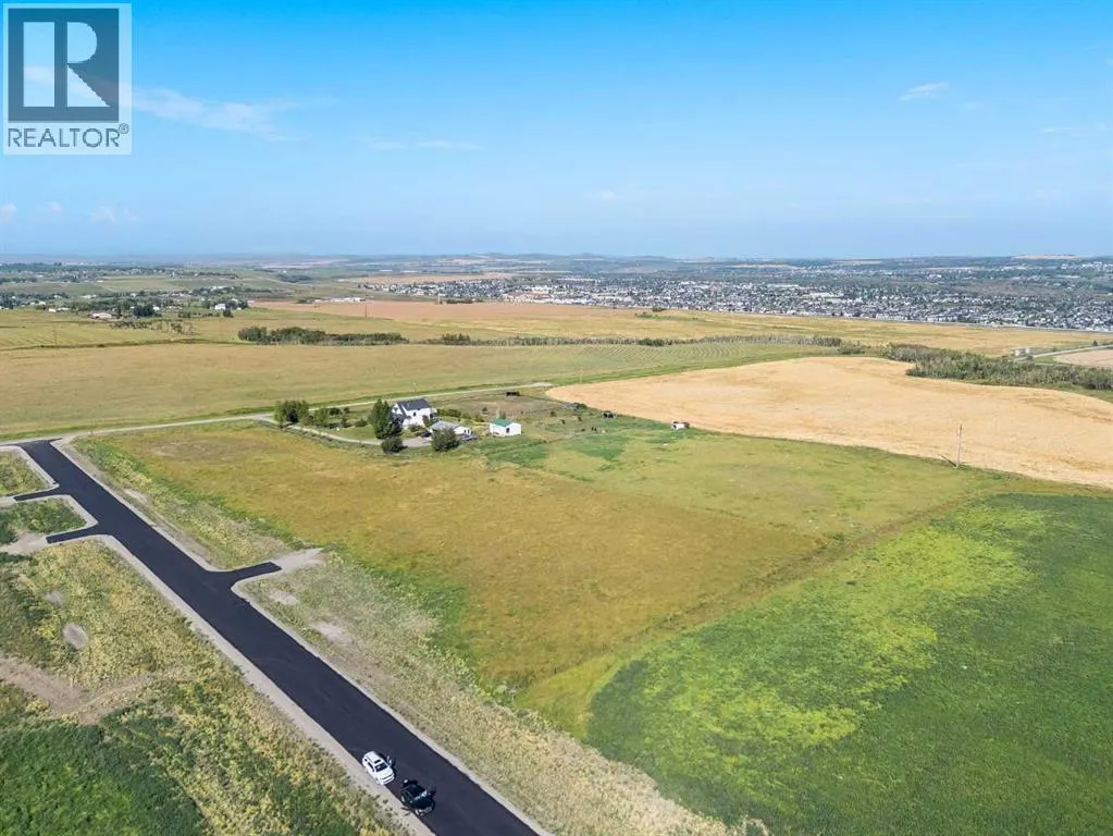 Lot 14, 386208 32 Street E