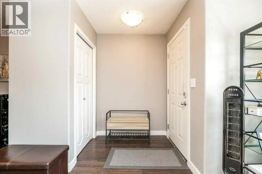 5 Lyons Close
