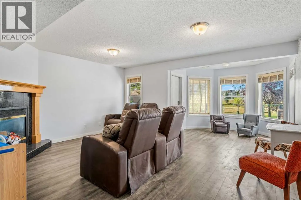 216 Stonegate Place NW