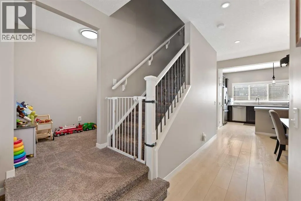 53 Masters Crescent SE