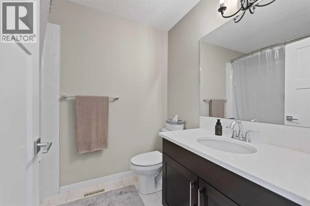 53 Masters Crescent SE