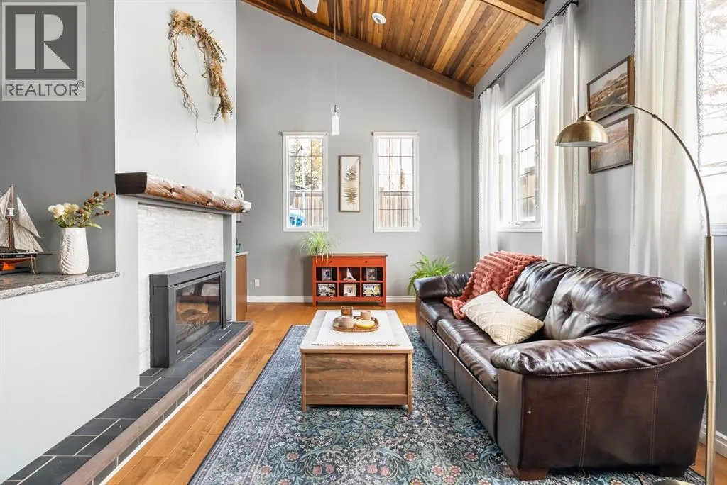 105 Whiteoak Garden