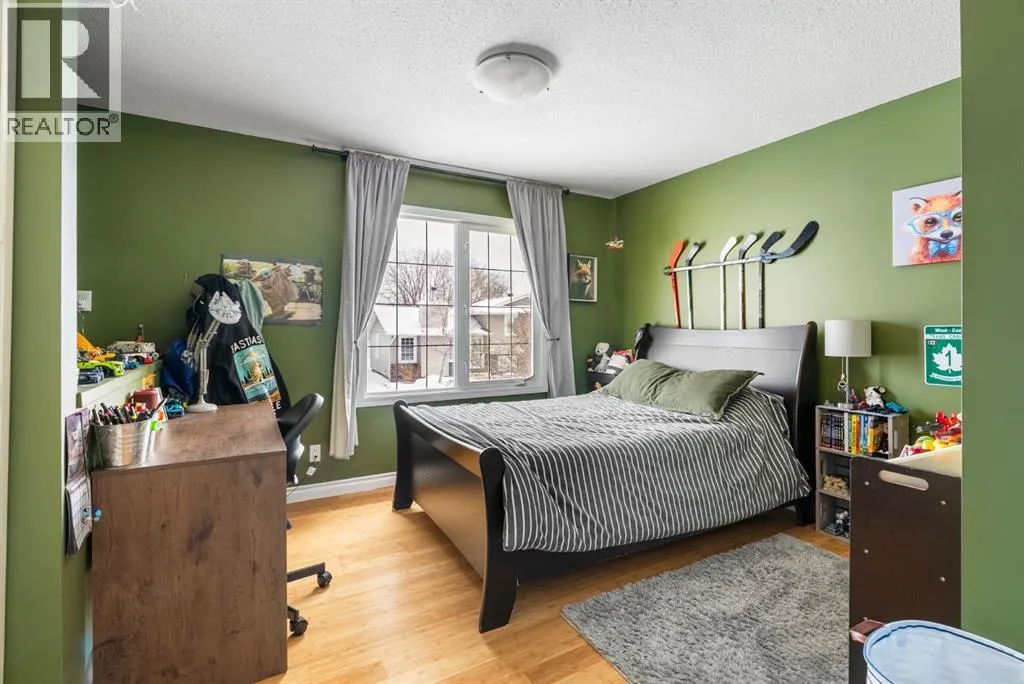 105 Whiteoak Garden
