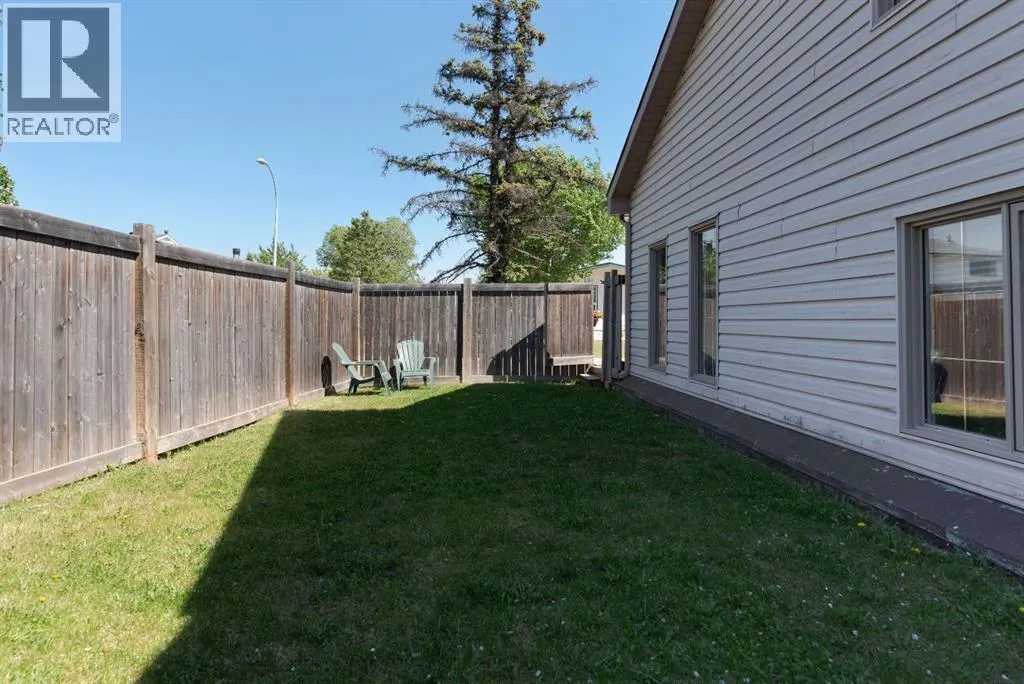 105 Whiteoak Garden