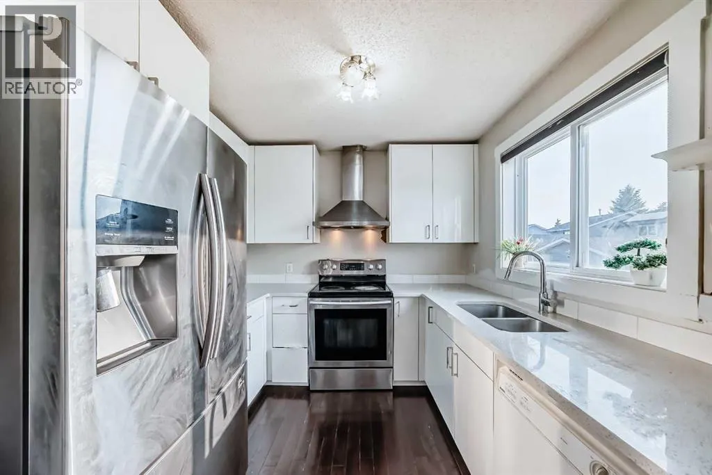 11 Martinwood Road NE