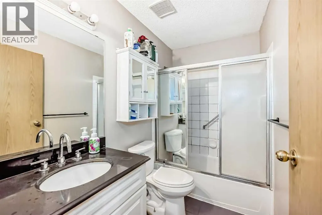 11 Martinwood Road NE