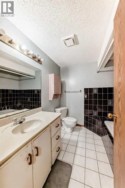 11 Martinwood Road NE