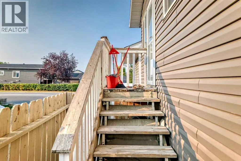 11 Martinwood Road NE