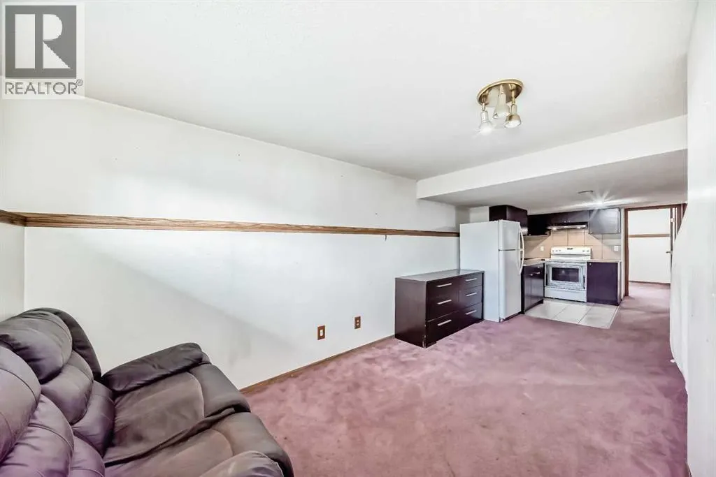 11 Martinwood Road NE