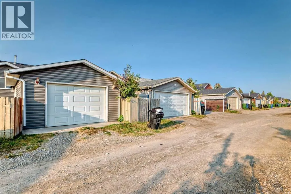 11 Martinwood Road NE