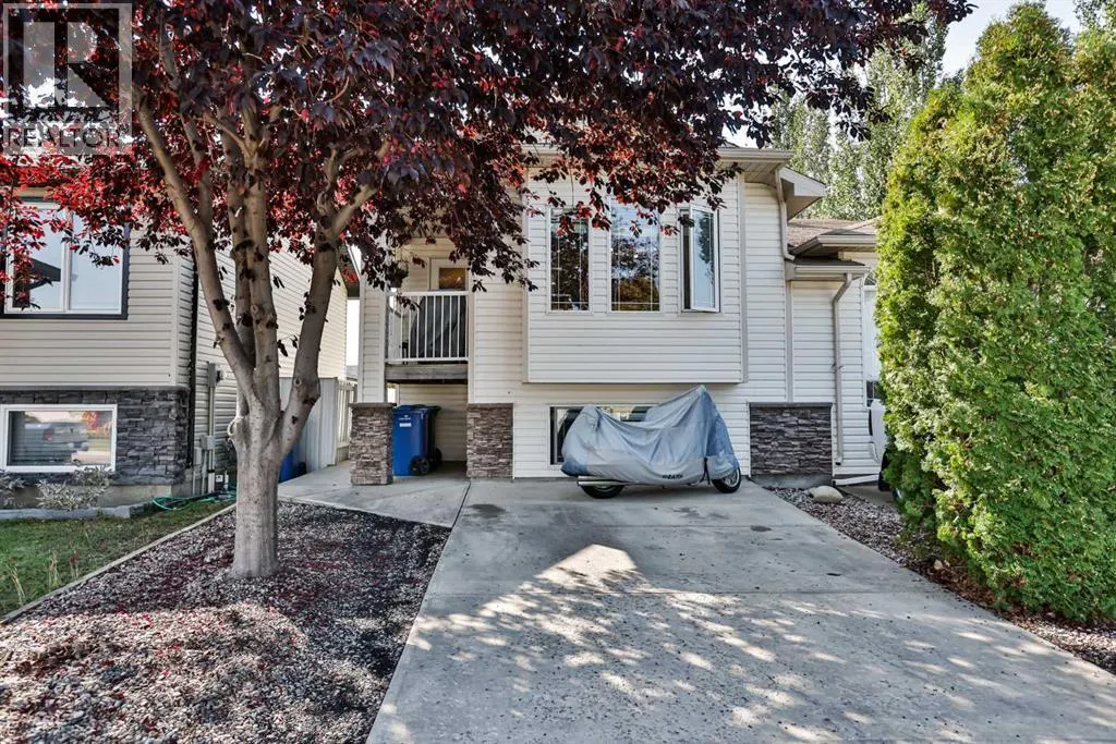 377 Lynx Crescent N