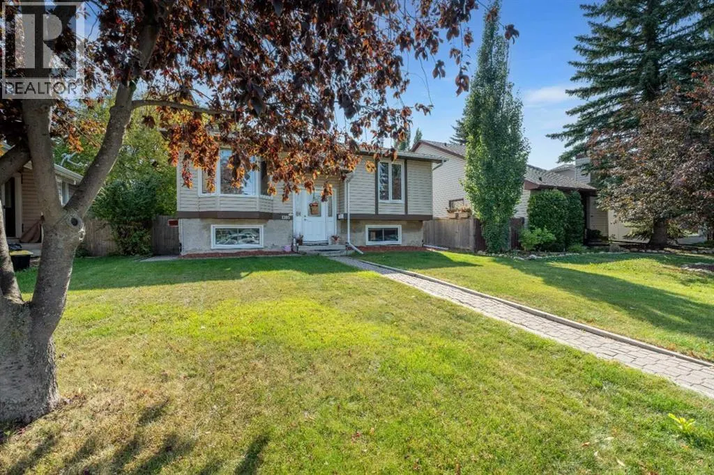 1205 Meadowbrook Drive SE