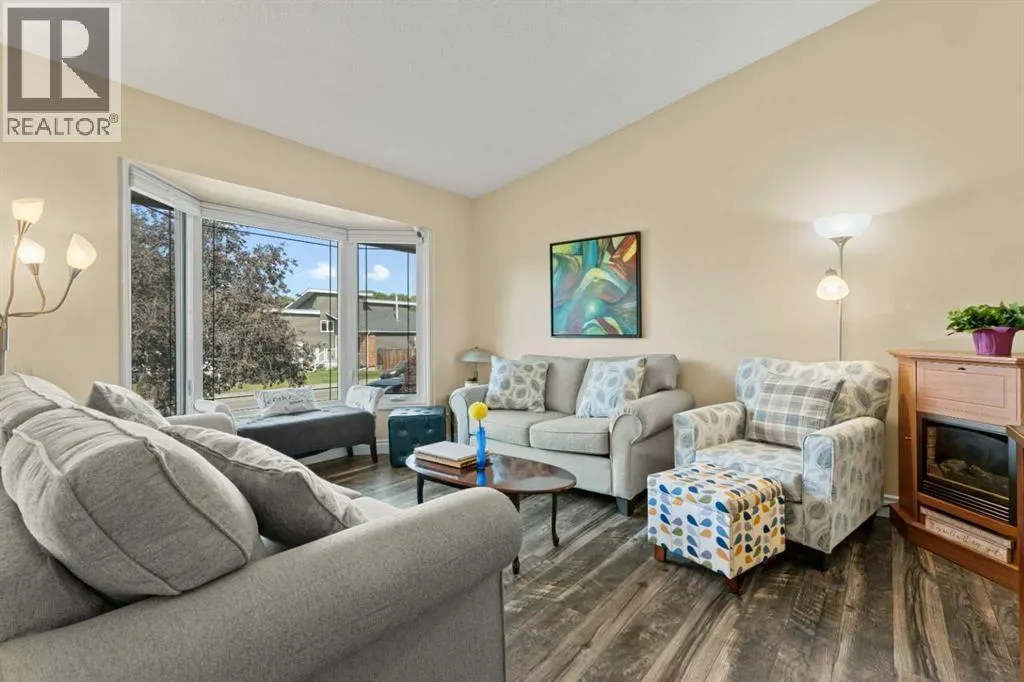 1205 Meadowbrook Drive SE