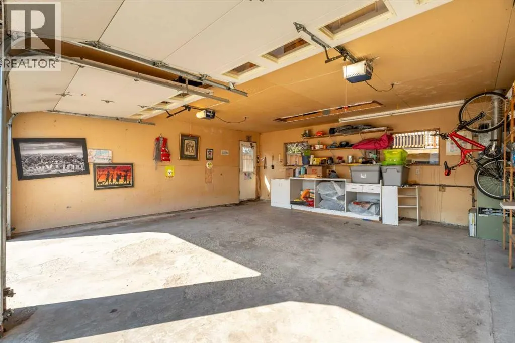 1205 Meadowbrook Drive SE