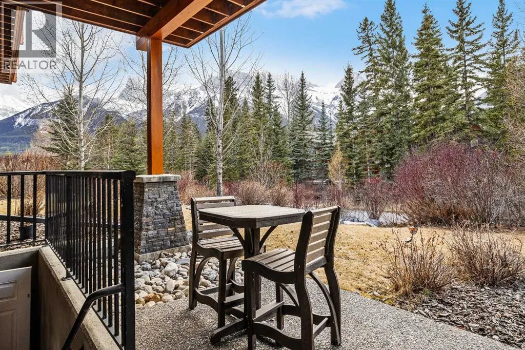 7 Creekside Mews