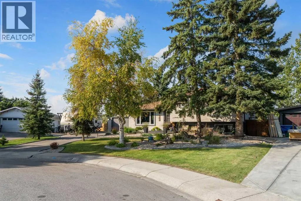363 Cedarille Crescent SW