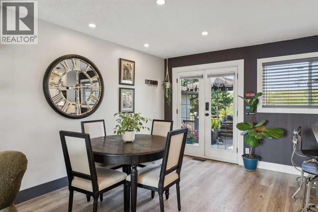 363 Cedarille Crescent SW