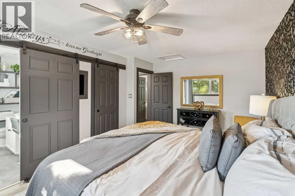 363 Cedarille Crescent SW