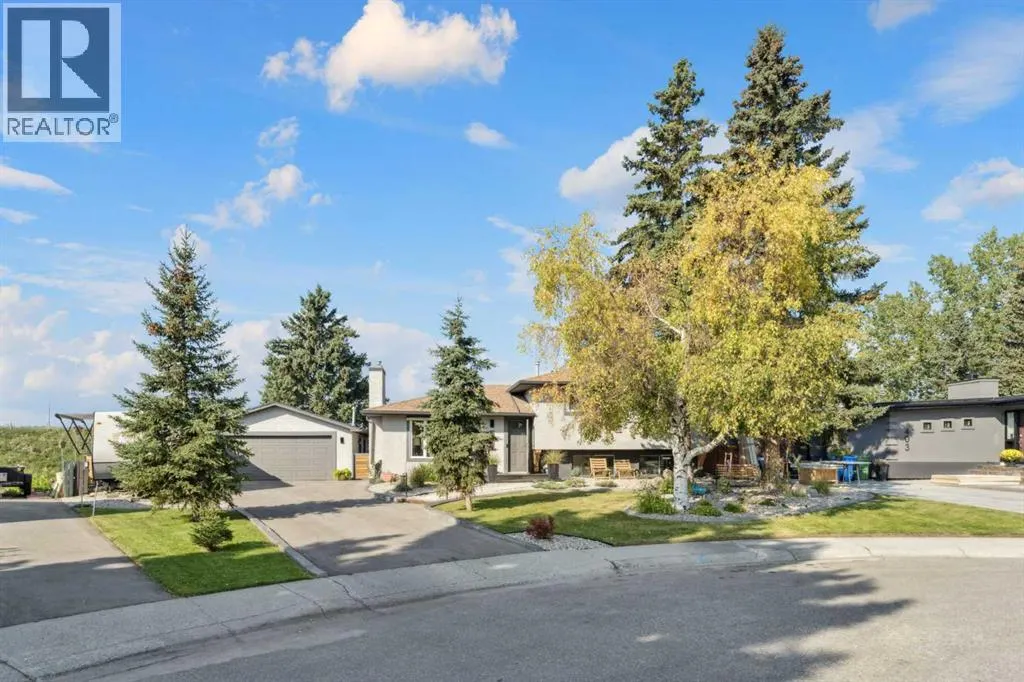 363 Cedarille Crescent SW
