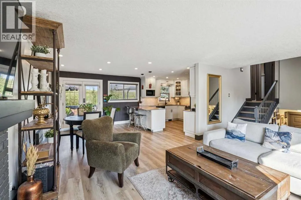 363 Cedarille Crescent SW