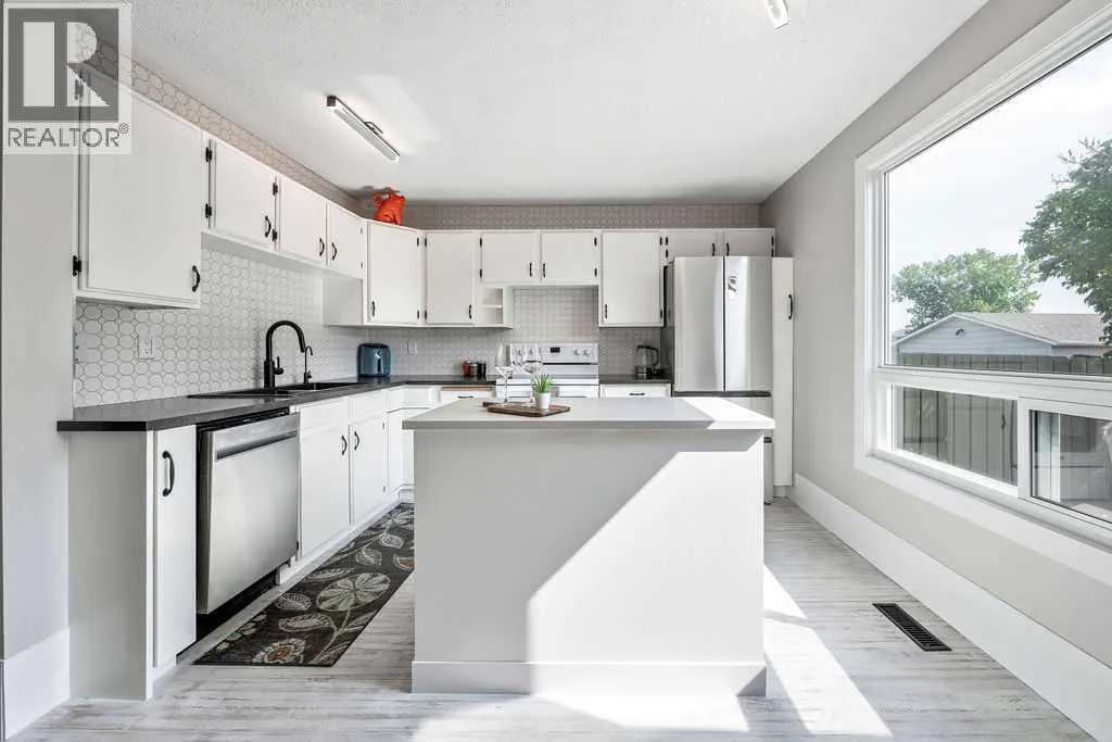 41 Midridge Gardens SE