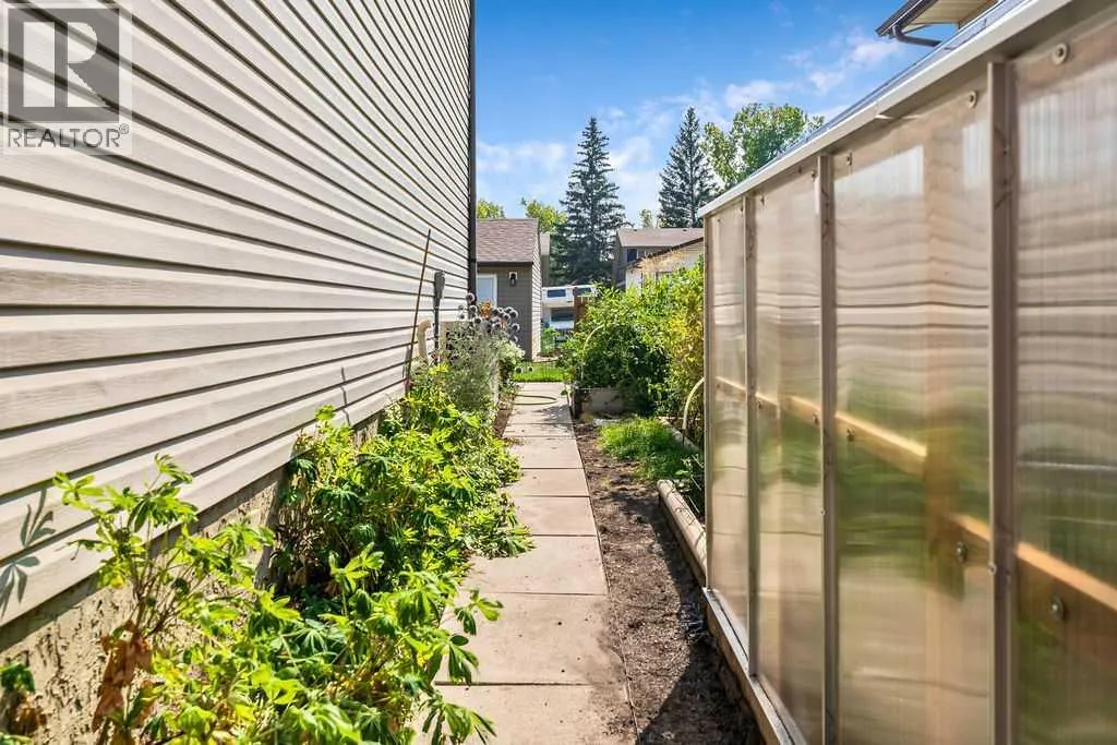 41 Midridge Gardens SE