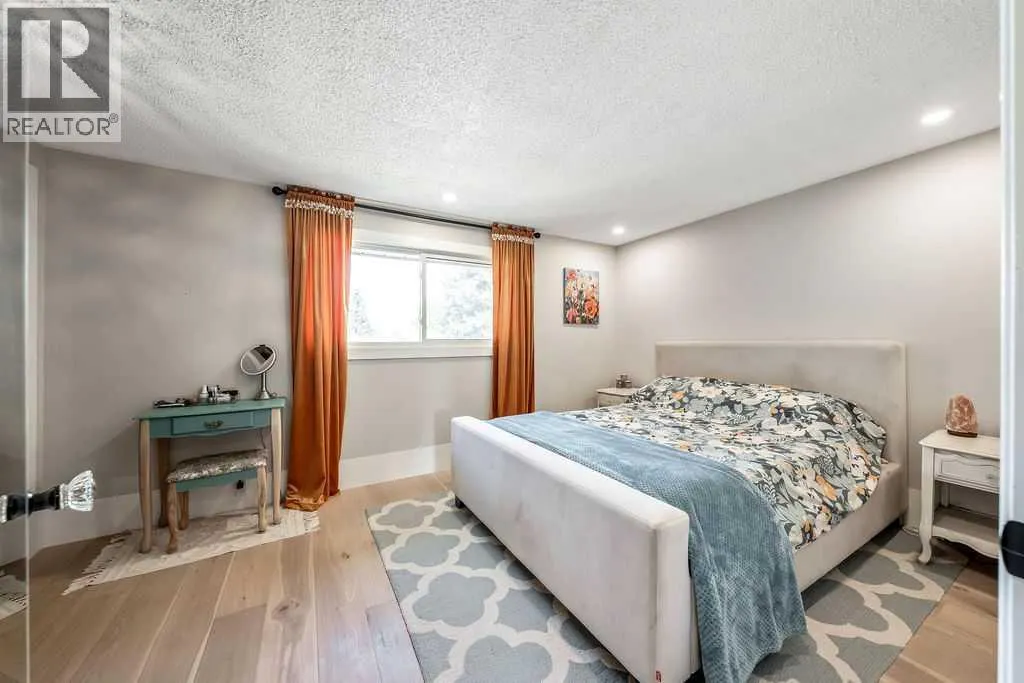41 Midridge Gardens SE
