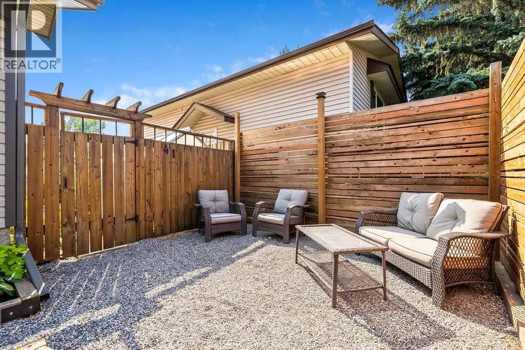 41 Midridge Gardens SE