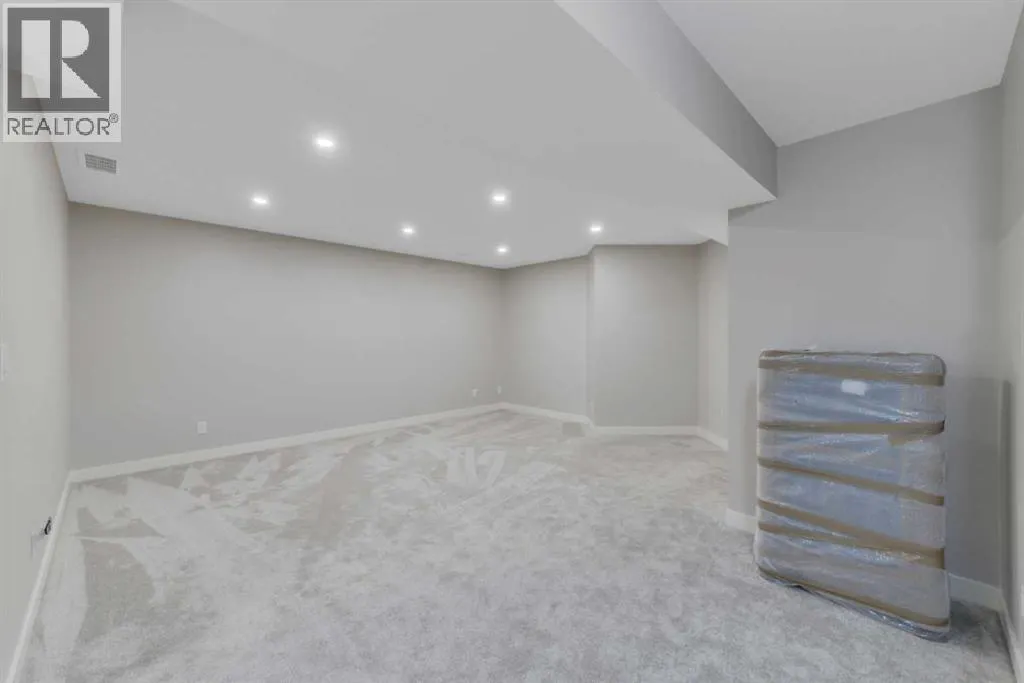 45 Golden Crescent