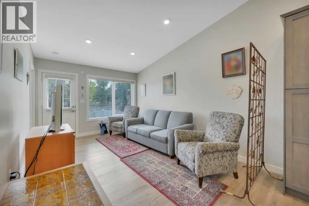 45 Golden Crescent