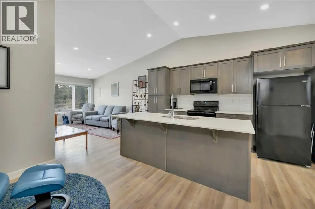 45 Golden Crescent