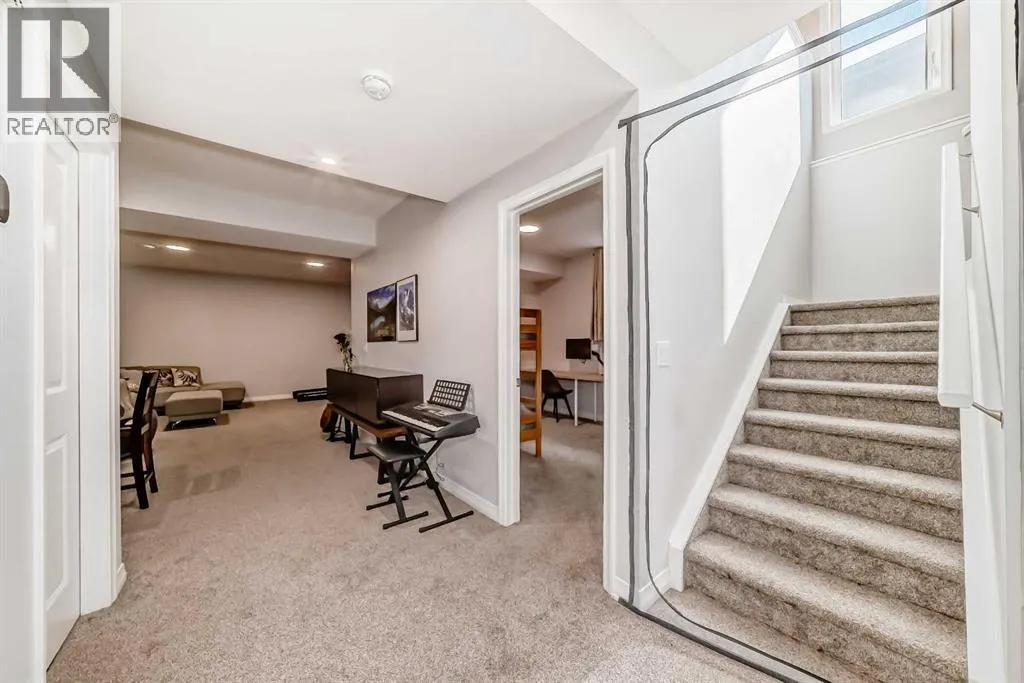 1941 Mahogany Boulevard SE