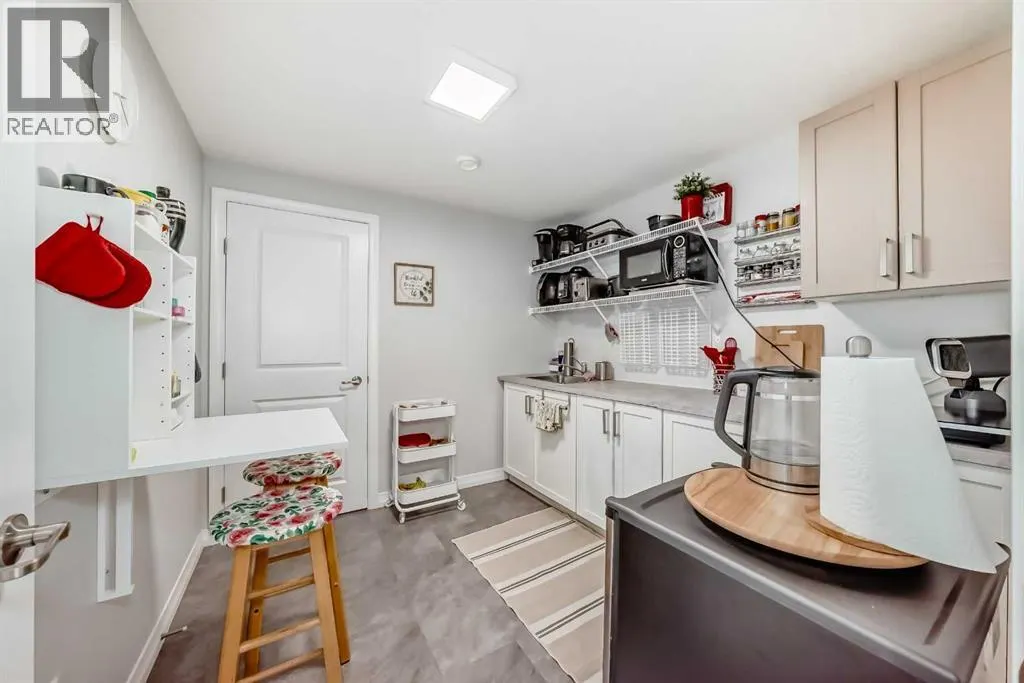 1941 Mahogany Boulevard SE