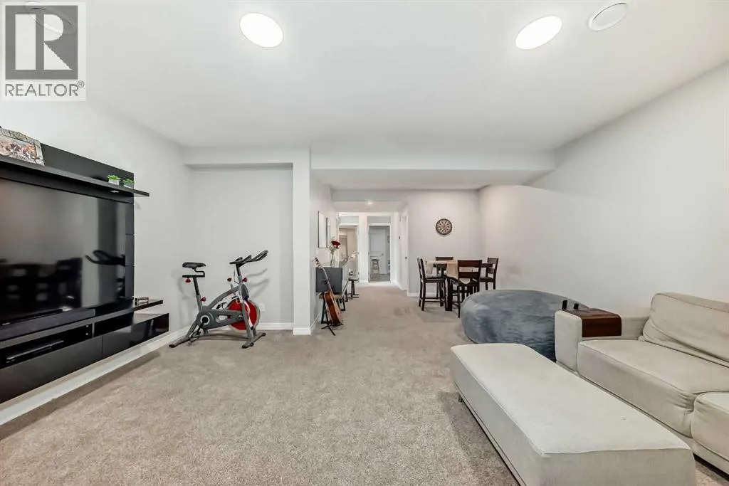 1941 Mahogany Boulevard SE