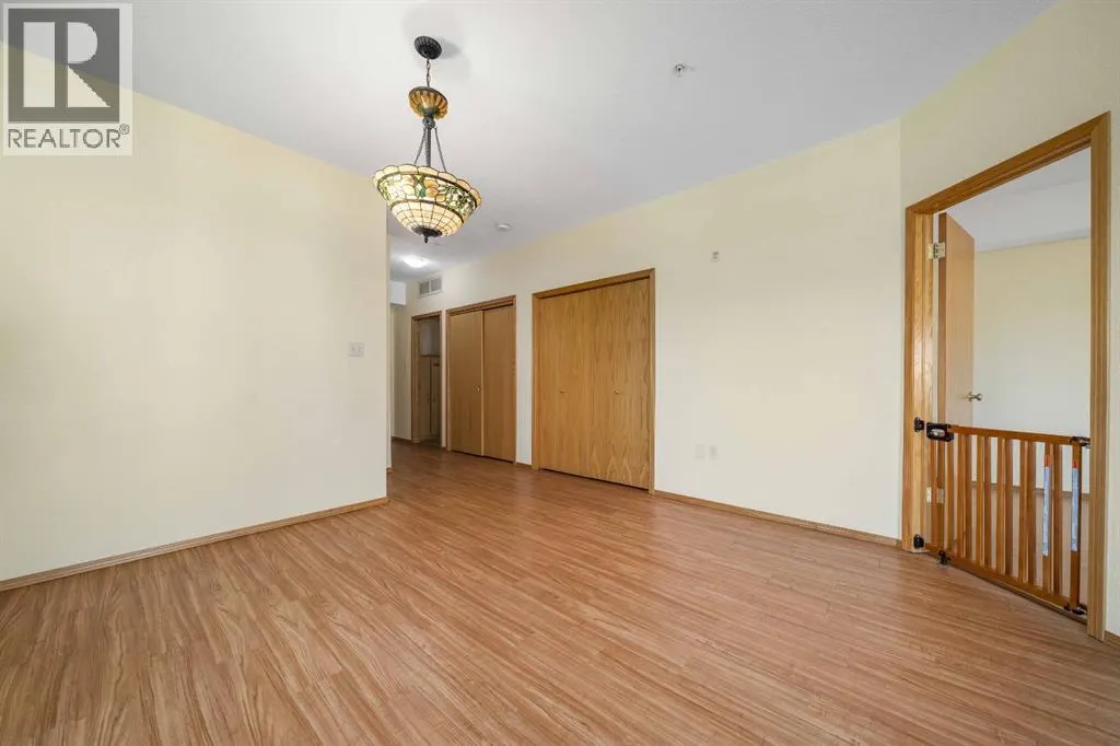 210, 194 Sunrise Circle SW