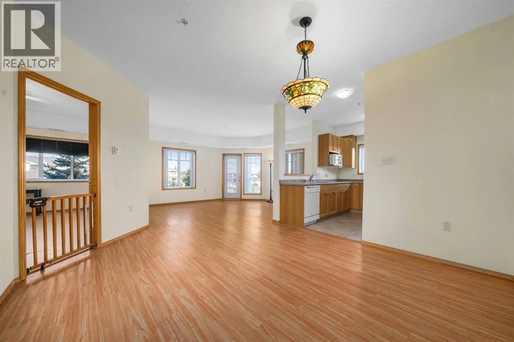 210, 194 Sunrise Circle SW