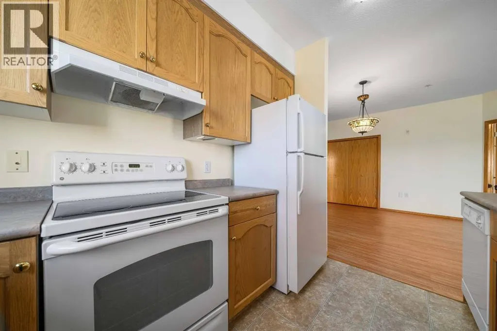 210, 194 Sunrise Circle SW