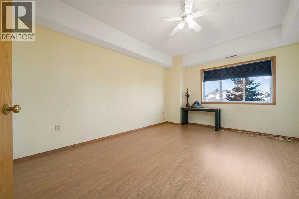 210, 194 Sunrise Circle SW
