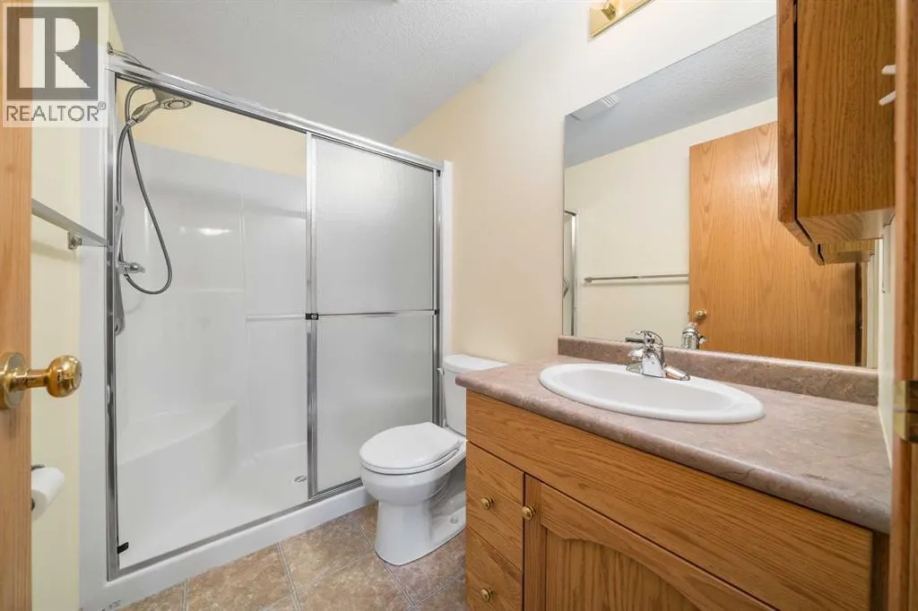 210, 194 Sunrise Circle SW